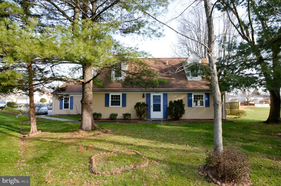 2439 Yarmouth Ln, Crofton, MD 21114 - photo 1