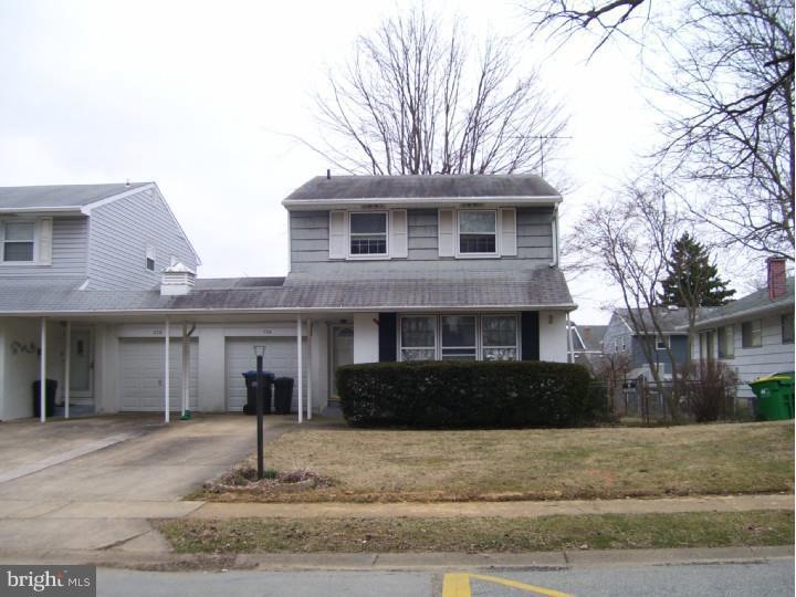 726 W Birchtree Ln, Claymont, DE 19703 - photo 1