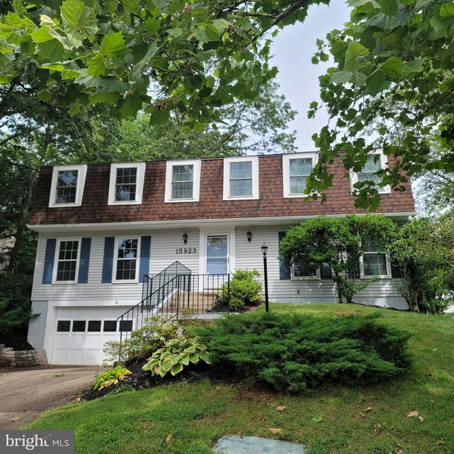 15923 Fairway Dr, Dumfries, VA 22025 - photo 1