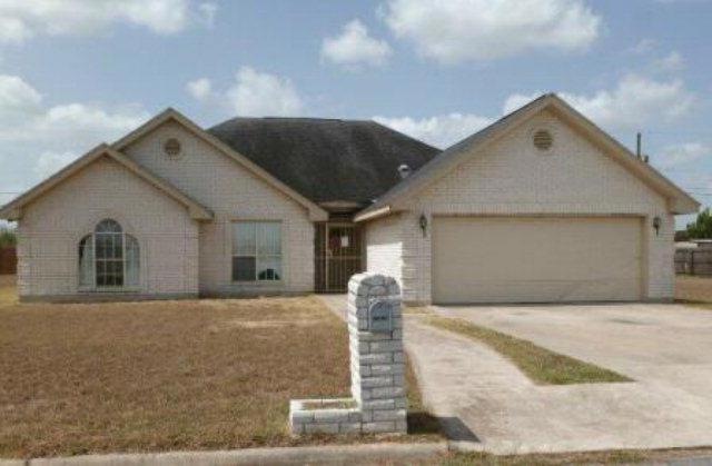 913 Alve Dr, Donna, TX 78537 - photo 1