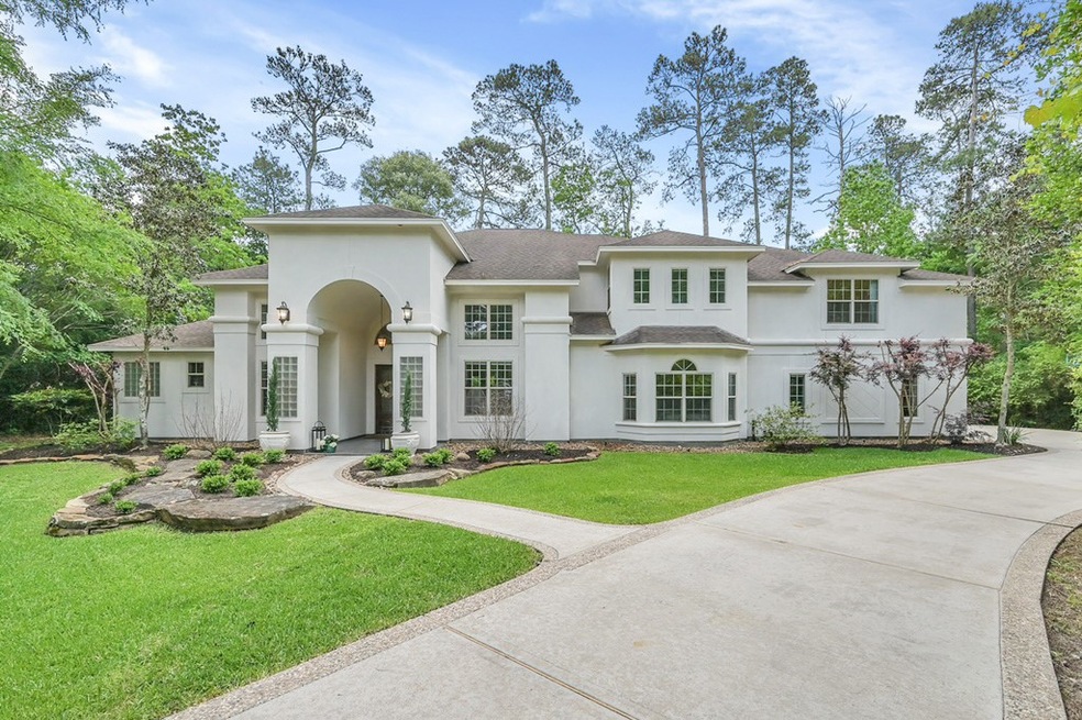 Sprawling, custom 4500 square foot home on just over 1 acre cul-de-sac lot!