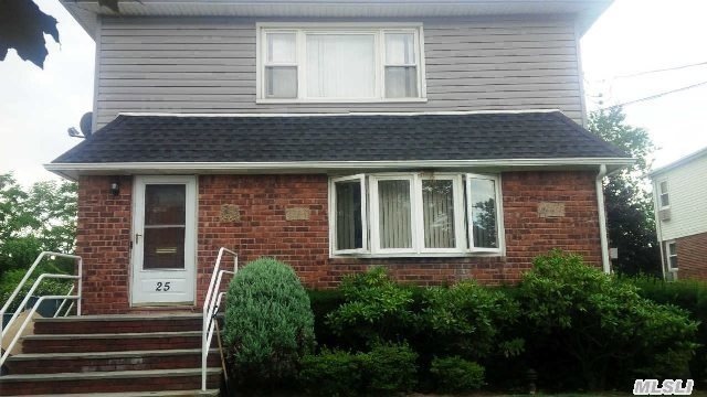 25 Nieman Ave unit 1, Lynbrook, NY 11563 - photo 1