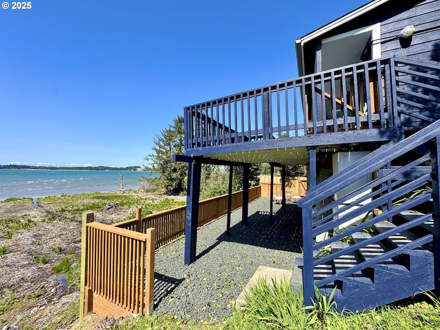 842 S Empire Blvd, Coos Bay, OR 97420 - photo 1