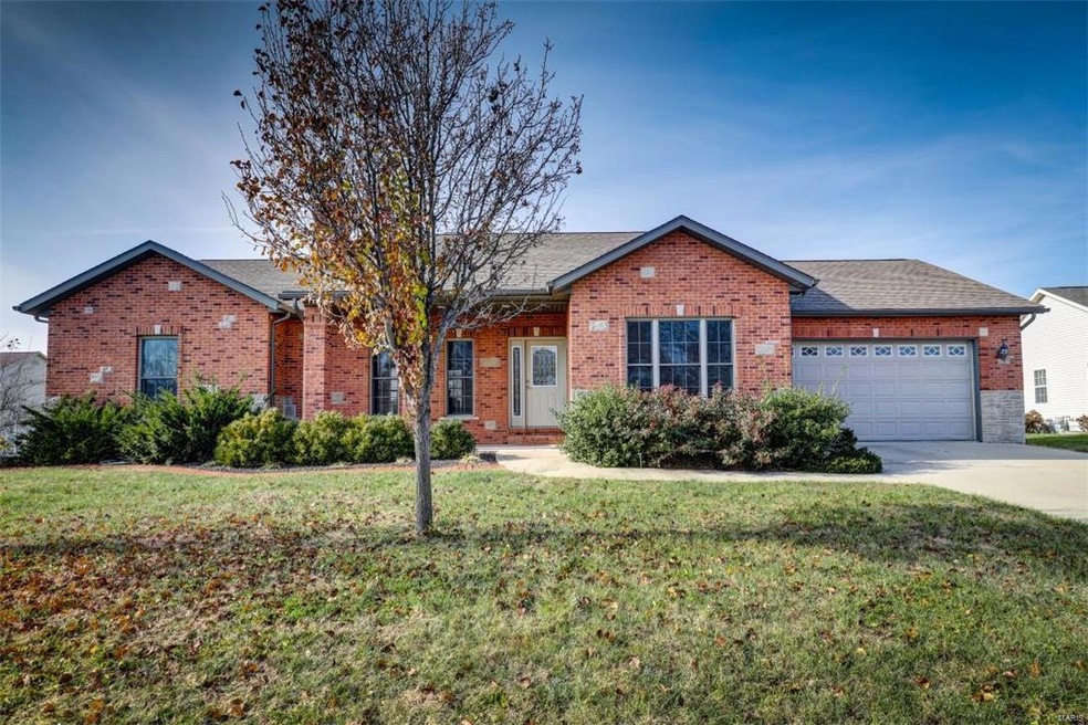 325 Glenrock Ln, Freeburg, IL 62243 - photo 1