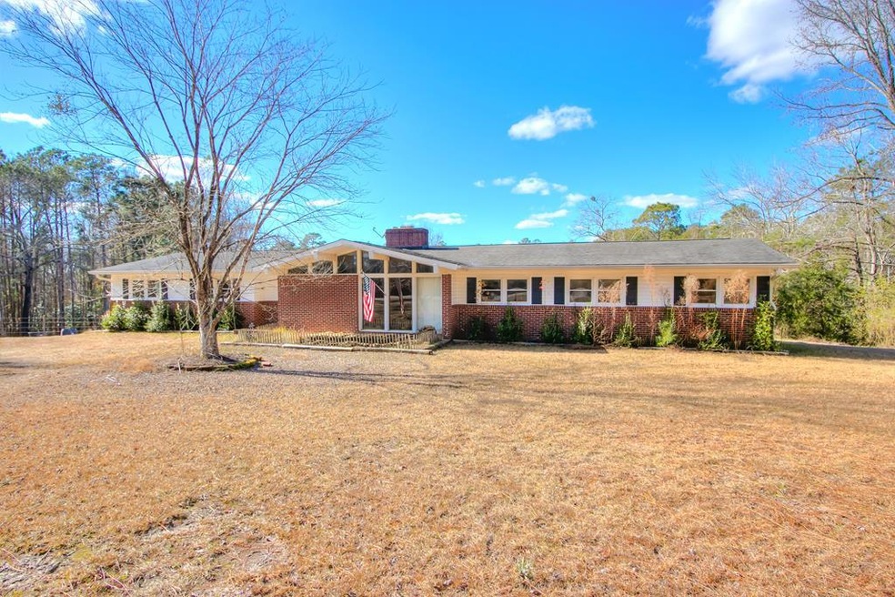 175 Sinclair Ln, Camden, SC 29020 - photo 1