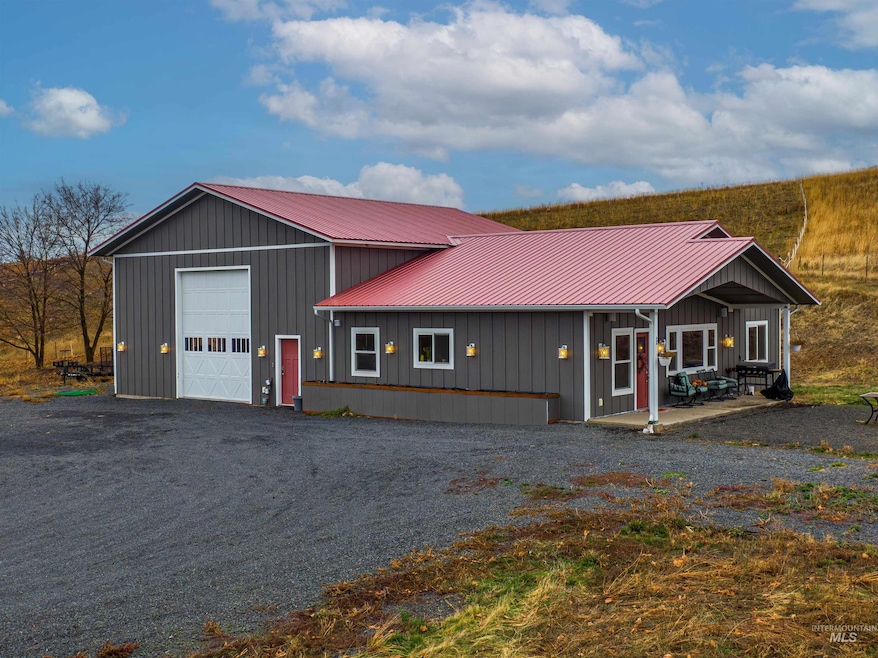 2943 Clyde Rd, Moscow, ID 83843 - photo 1