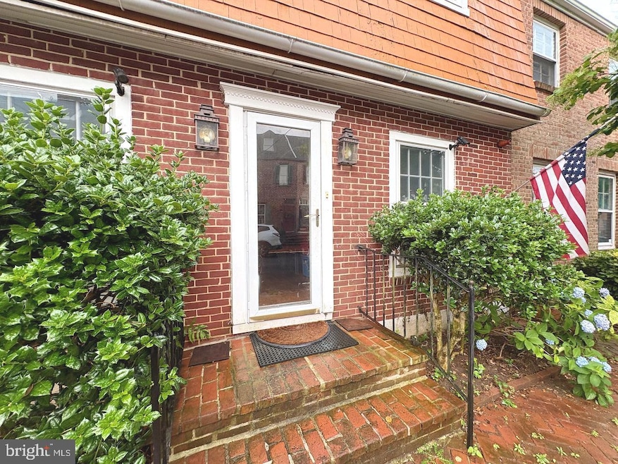 33 W 4th St, New Castle, DE 19720 - photo 1