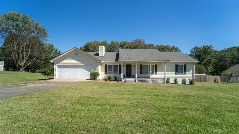 4832 Countryside Dr, Flowery Branch, GA 30542 - photo 1