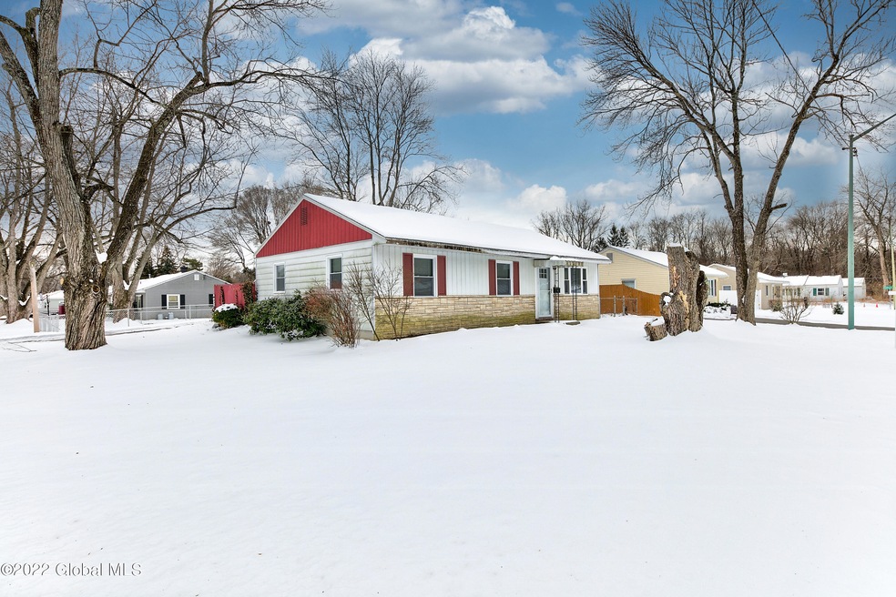 32 Vics Ct, Albany, NY 12205 - photo 1