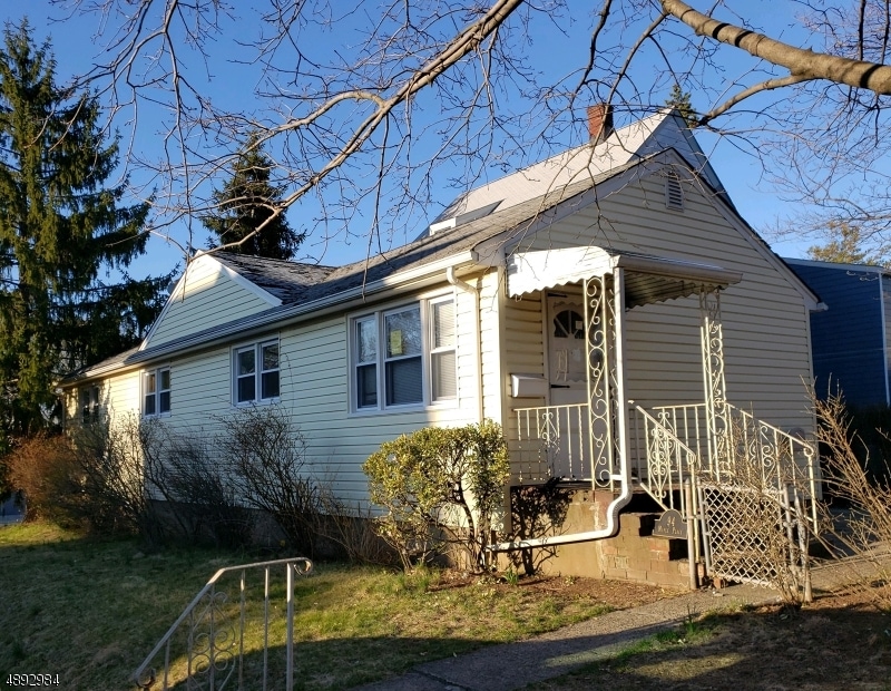 94 Maple Place, Clifton, NJ 07011 - photo 1