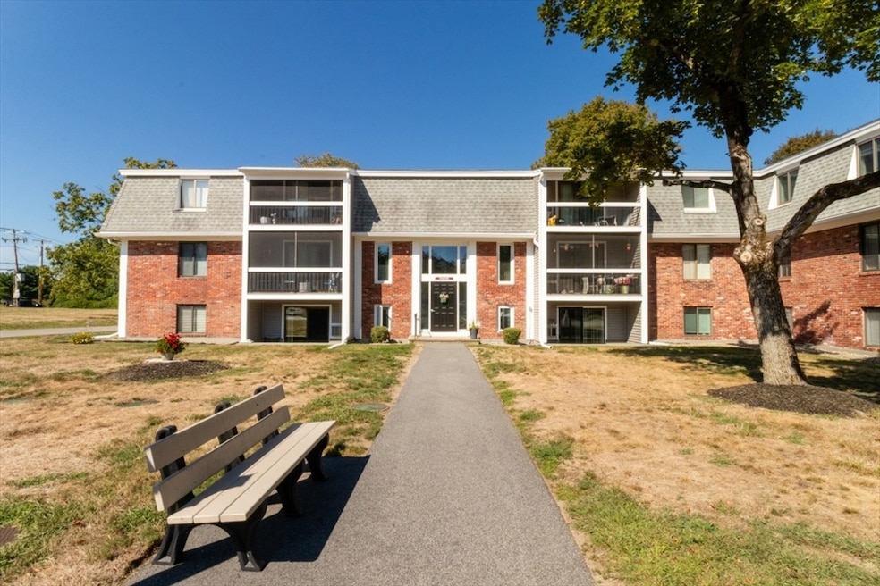 Fox Run unit 7, South Easton, MA 02375 - photo 1