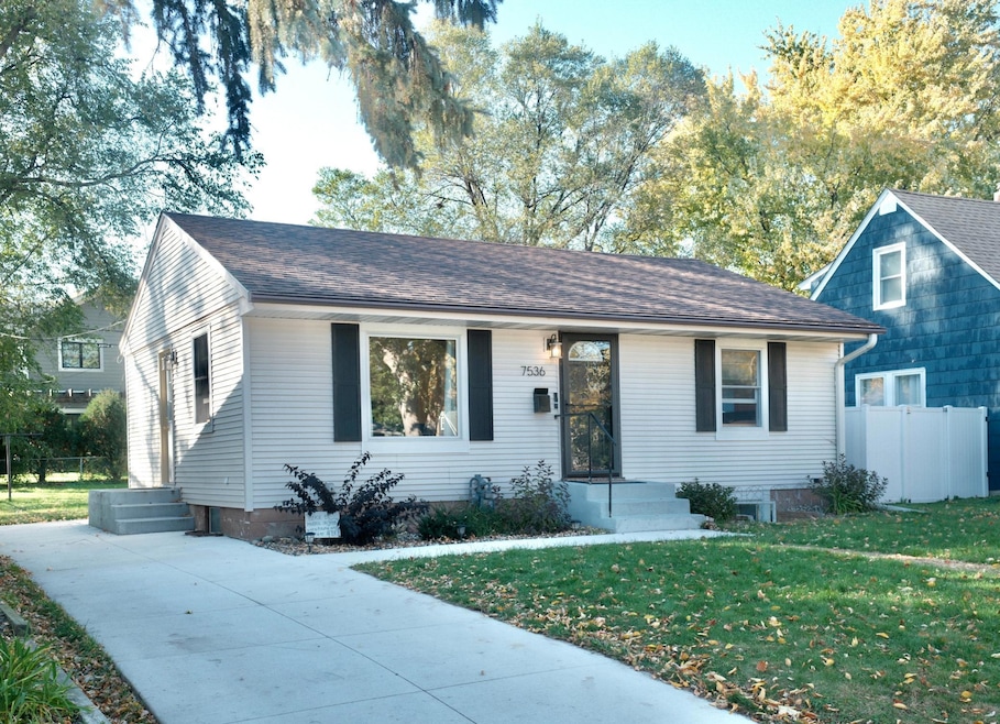 7536 Colfax Ave S, Richfield, MN 55423 - photo 1