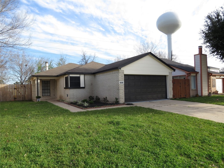 13210 Chimney Sweep Dr, Houston, TX 77041 - photo 1