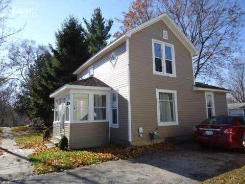 118 S Hazelton St, Flushing, MI 48433 - photo 1