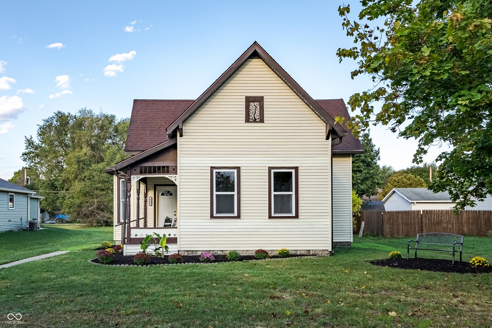 466 N West St, Tipton, IN 46072 - photo 1