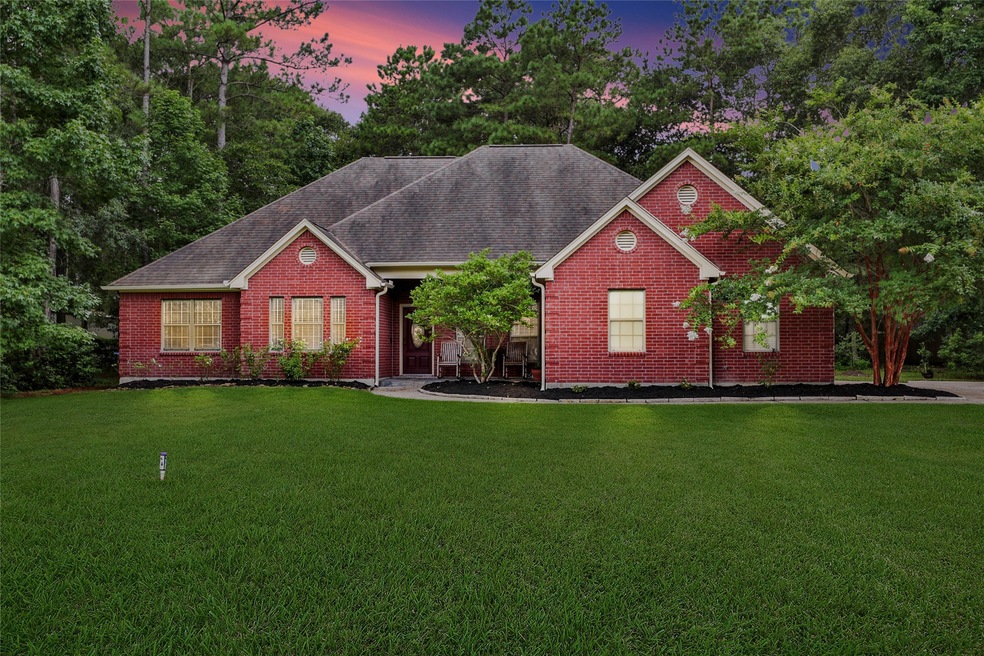 18028 Laurelee Ln, Conroe, TX 77302 - photo 1