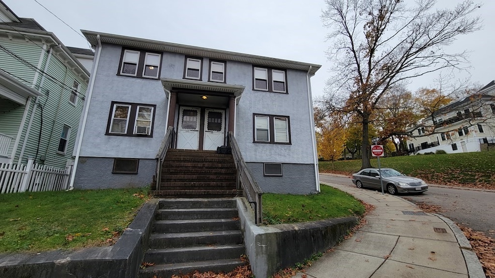 183 Poplar St unit 2, Boston, MA 02131 - photo 1