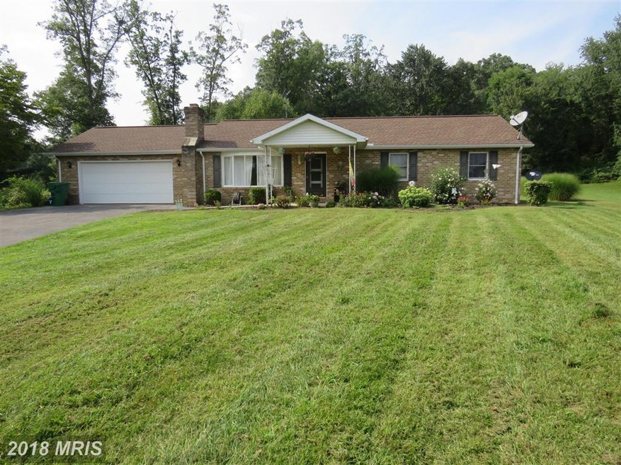 536 Wile Cir, Fayetteville, PA 17222 - photo 1