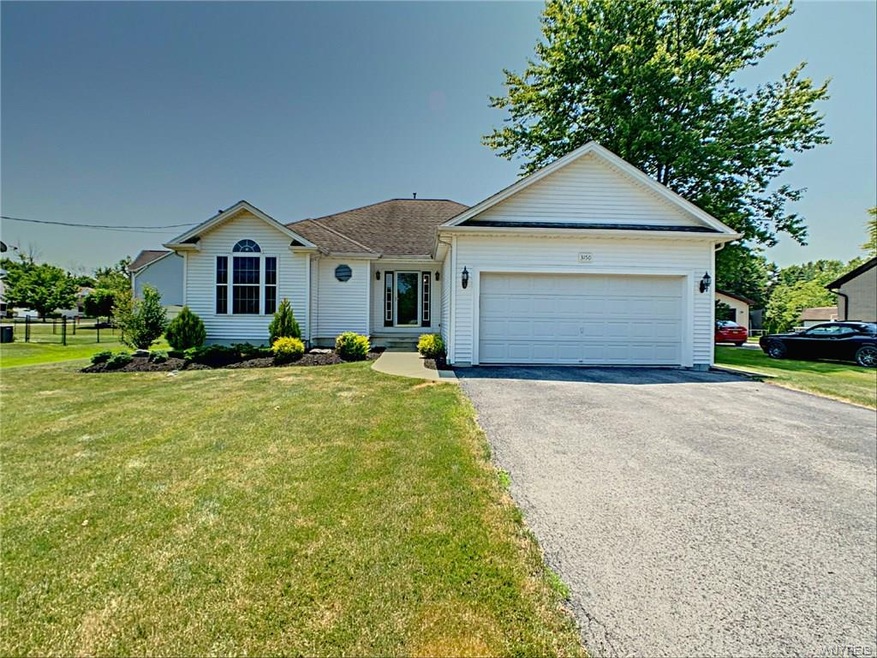 3150 Krueger Rd, North Tonawanda, NY 14120 - photo 1