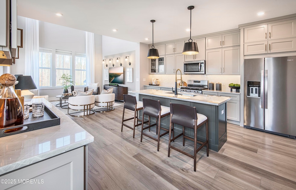 For Sale $936,146 • Co-Listing Agent