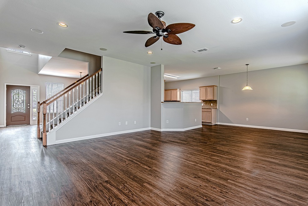 29610 Legends Pine Ln, Spring, TX 77386 - photo 1