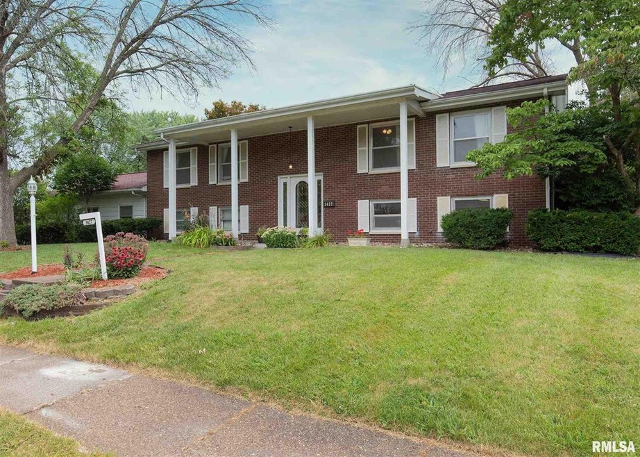 3427 Fairhaven Rd, Davenport, IA 52807 - photo 1