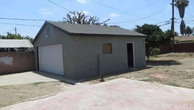 818 W 130th St, Compton, CA 90222 - photo 1