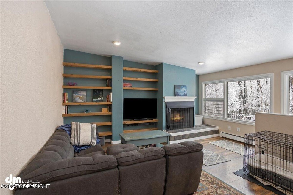 05-Living Room BHL_IMG_6709