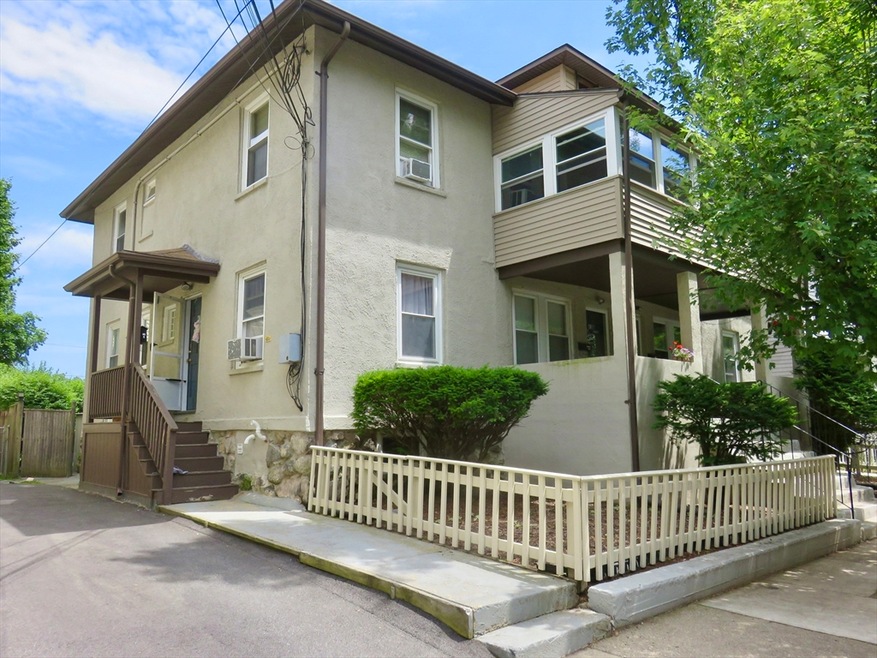 43 Rich St unit C, Waltham, MA 02451 - photo 1