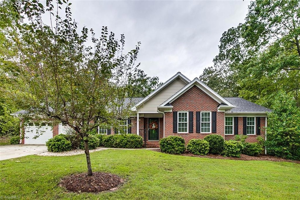 937 Chamberlin Dr, Asheboro, NC 27205 - photo 1