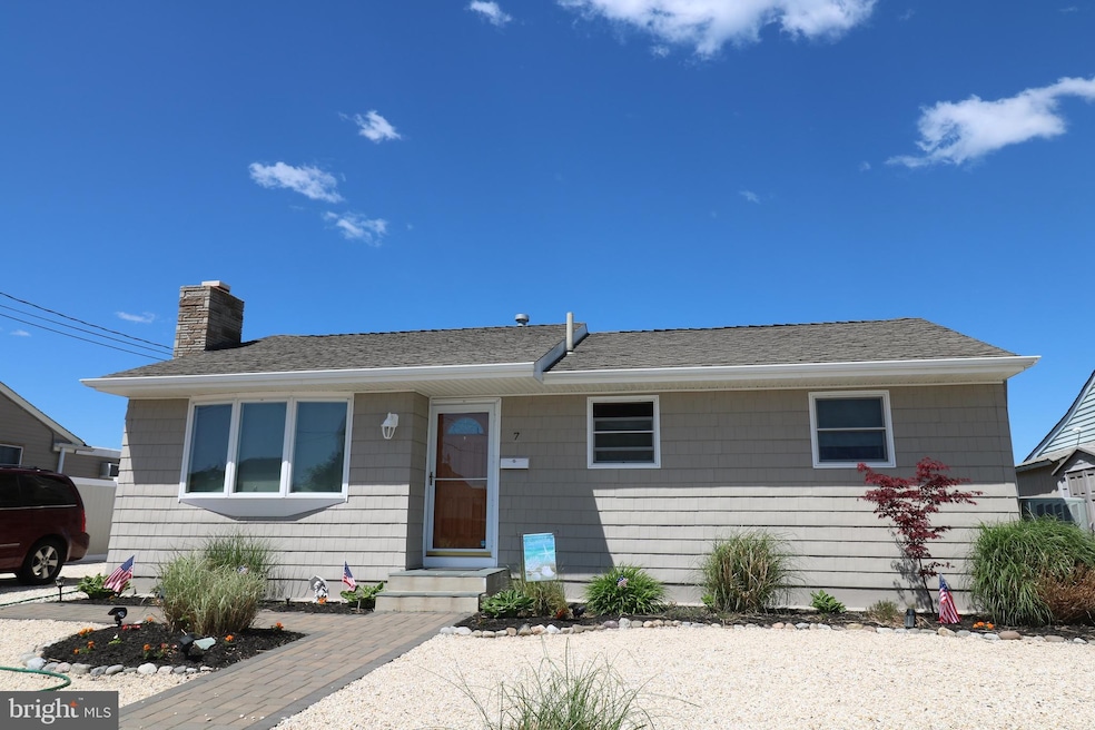 7 N Binnacle Dr, Little Egg Harbor Township, NJ 08087 - photo 1