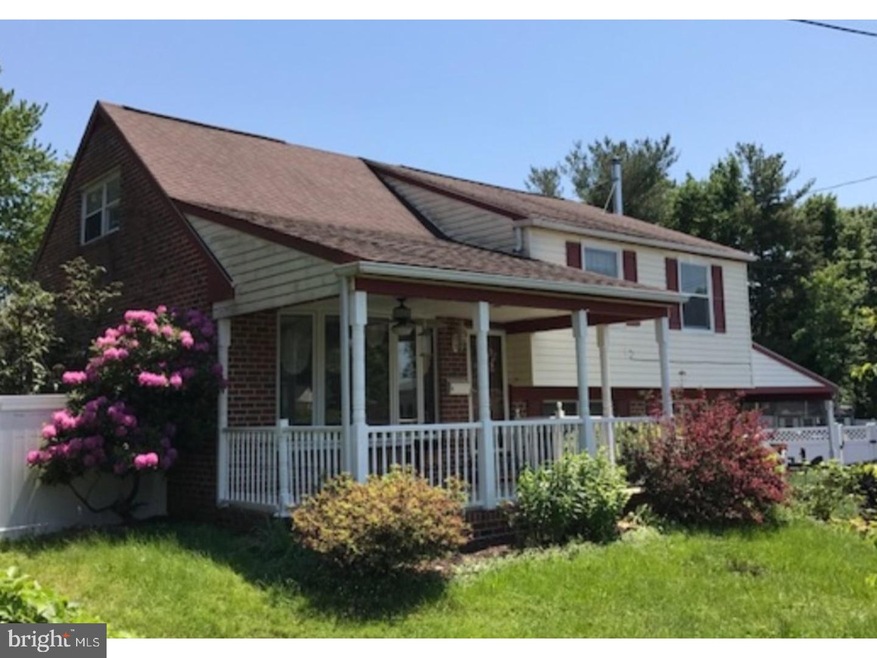 4324 Sweeney Cir, Brookhaven, PA 19015 - photo 1