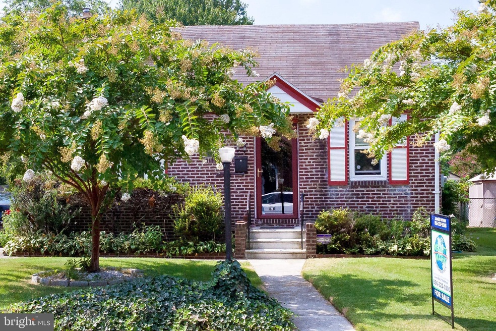 523 Beacon Ave, Camden, NJ 08105 - photo 1