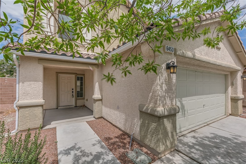 ENVITING WALK WAY TO DOOR