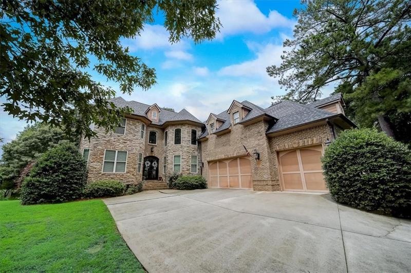 1947 Elmwood Cir, Snellville, GA 30078 - photo 1