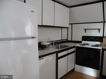 36001 Little River Turnpike unit 2, Middleburg, VA 20117 - photo 1