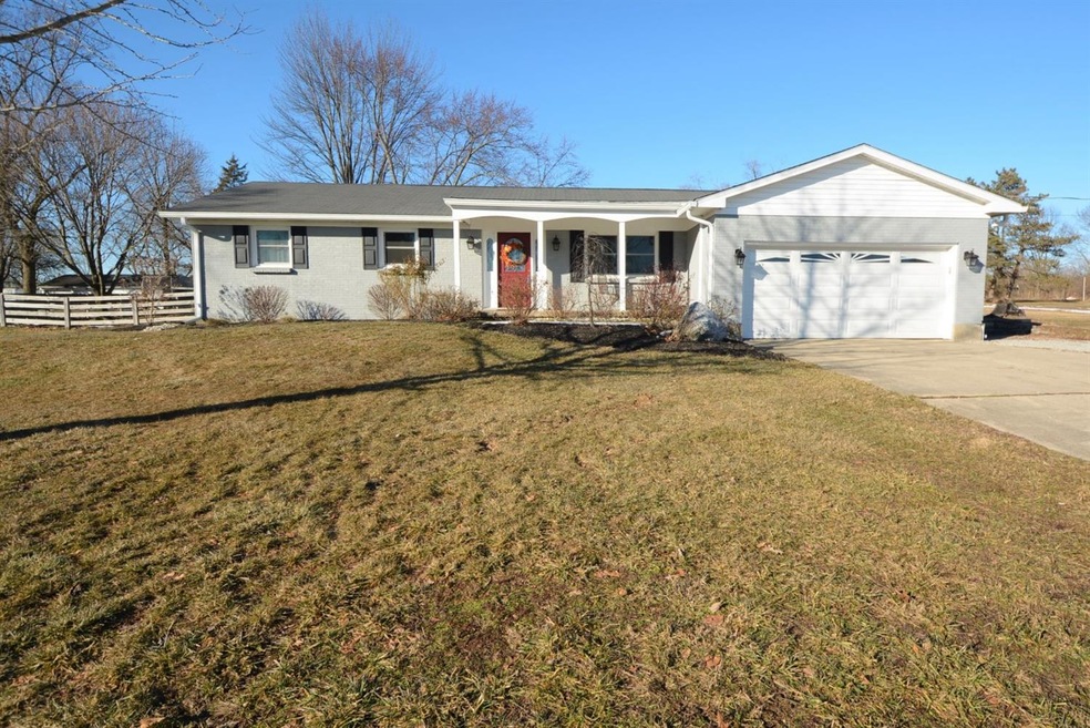 Rare ranch Monroe schools on 1.88 acres!!1356 sq. 