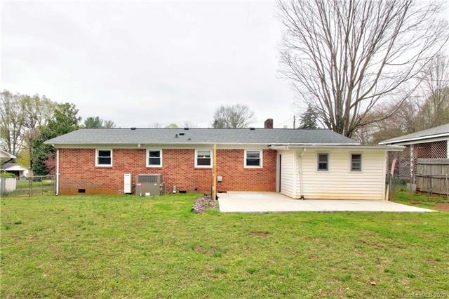 646 N Bost St, Statesville, NC 28677 - photo 1