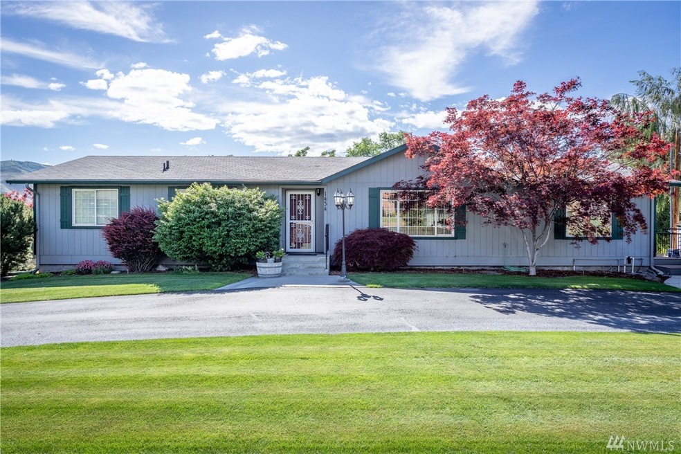 1434 Sunset Hwy N, East Wenatchee, WA 98802 - photo 1