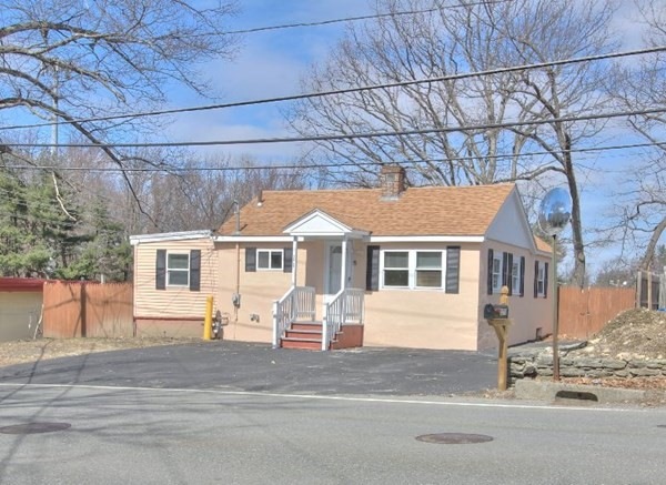 372 Litchfield St, Leominster, MA 01453 - photo 1