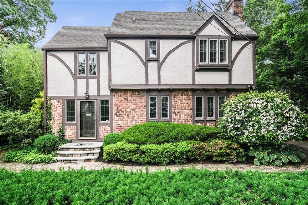 23 Holly Ln, Rye, NY 10580 - photo 1