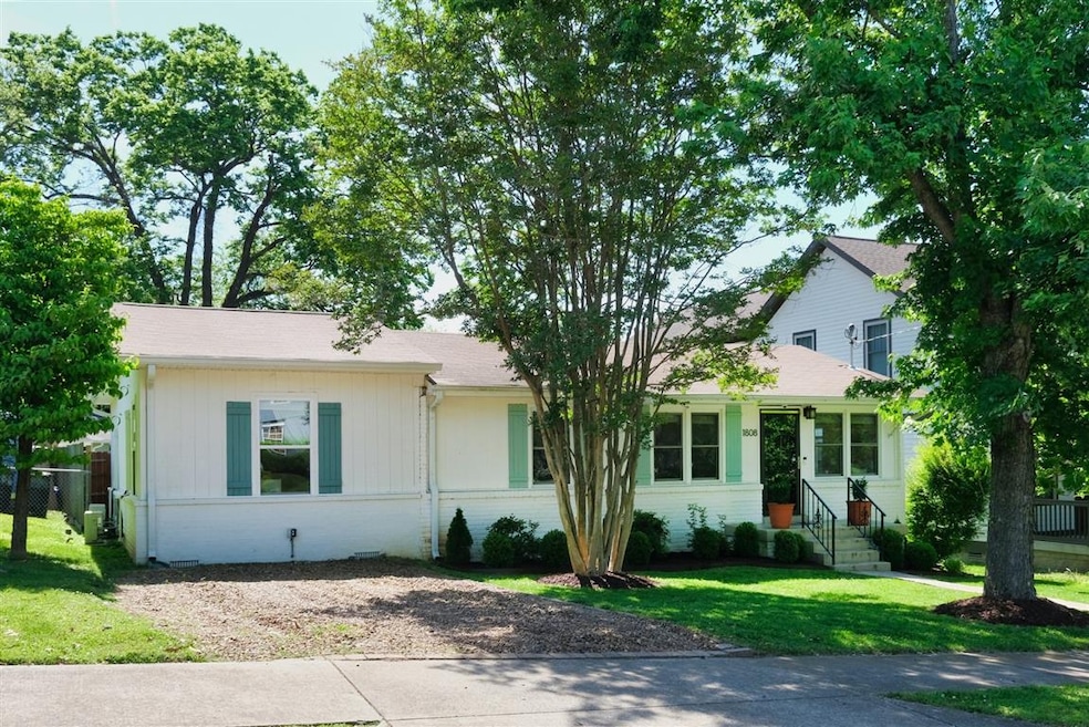 Sold $560,000 • Co-Listing Agent