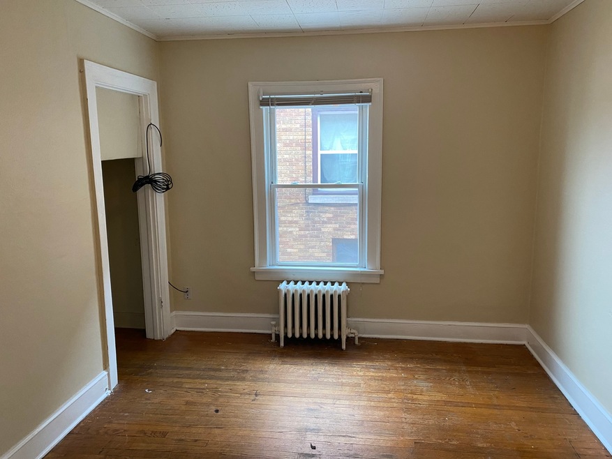 1106 W Grove Ave unit 1, Waukegan, IL 60085 - photo 1