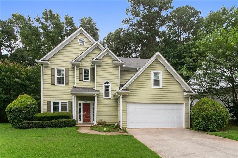 Beautiful home right on the cul-de-sac