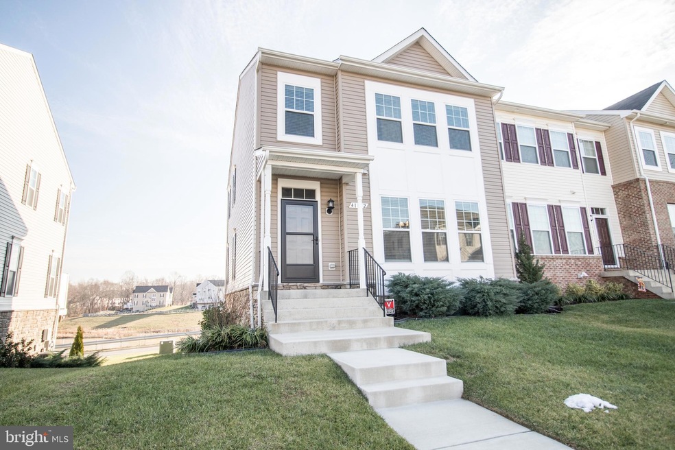 41542 Margrove Cir, Leonardtown, MD 20650 - photo 1