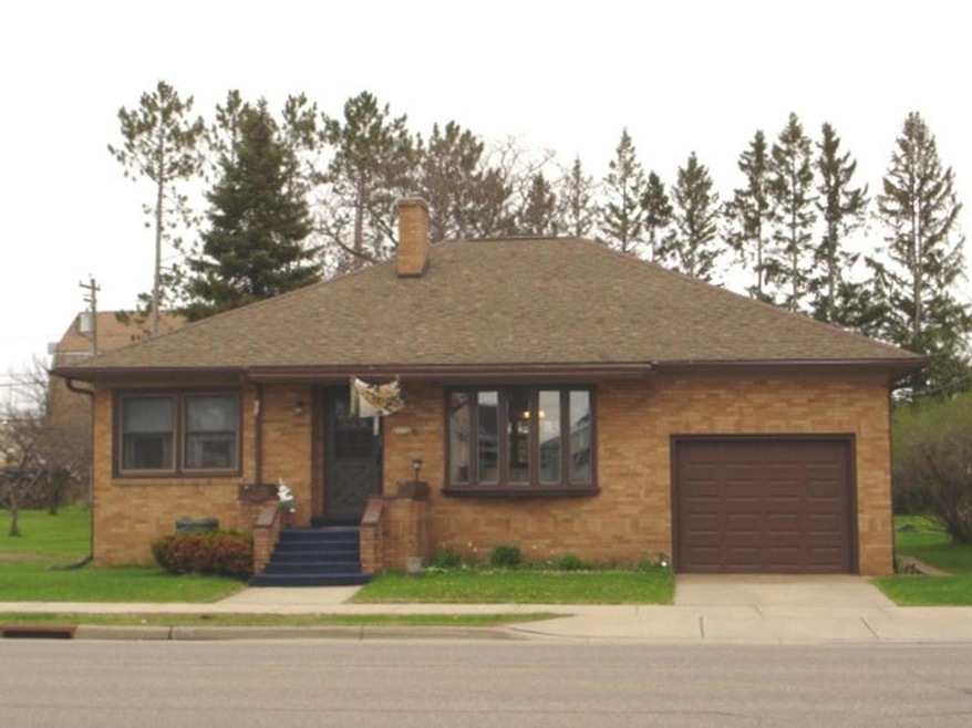 2112 E Main St, Merrill, WI 54452 - photo 1