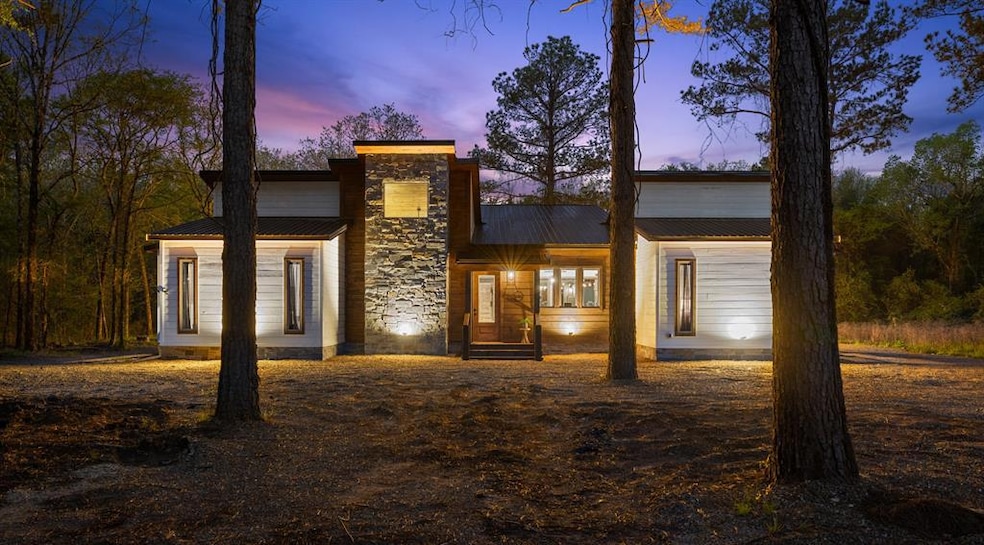 292 Xpress Ln, Broken Bow, OK 74728 - photo 1