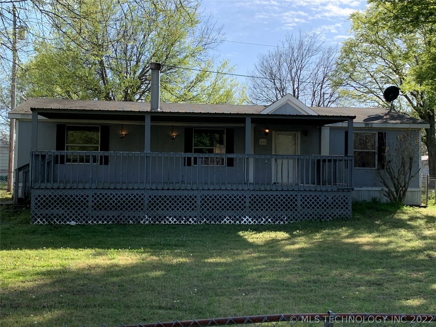 200 Walnut Creek St, Chouteau, OK 74337 - photo 1