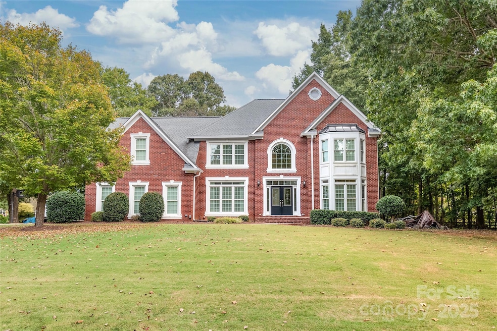 Under Contract $965,000