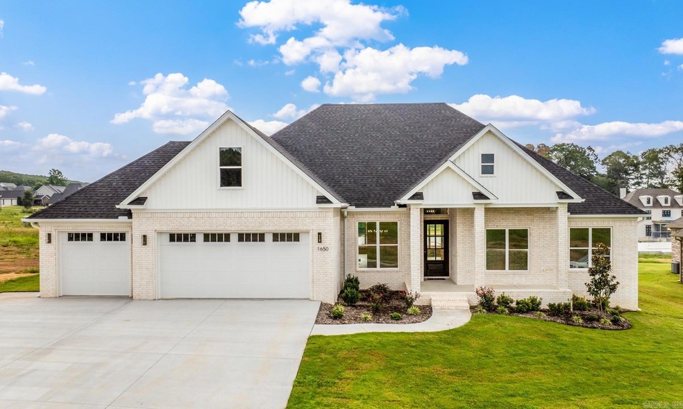 1650 Dolphin Dr, Conway, AR 72034 - photo 1